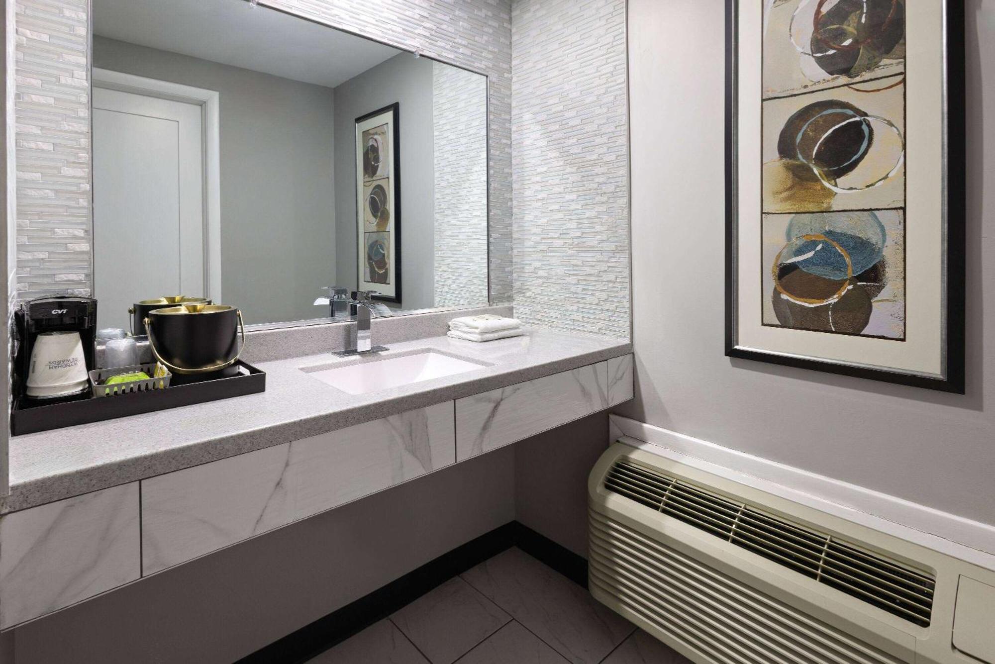 Super 8 By Wyndham Motel Hazleton