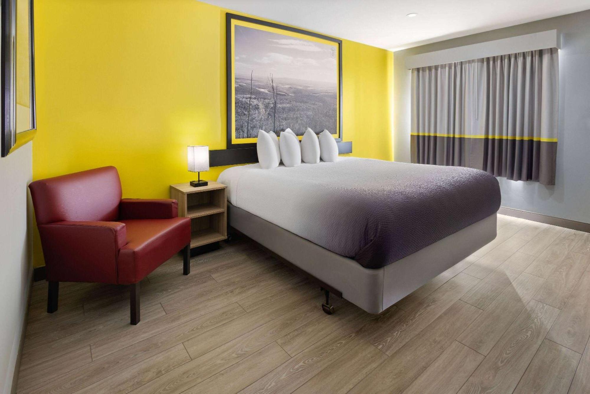 Motel Super 8 By Wyndham 3*
